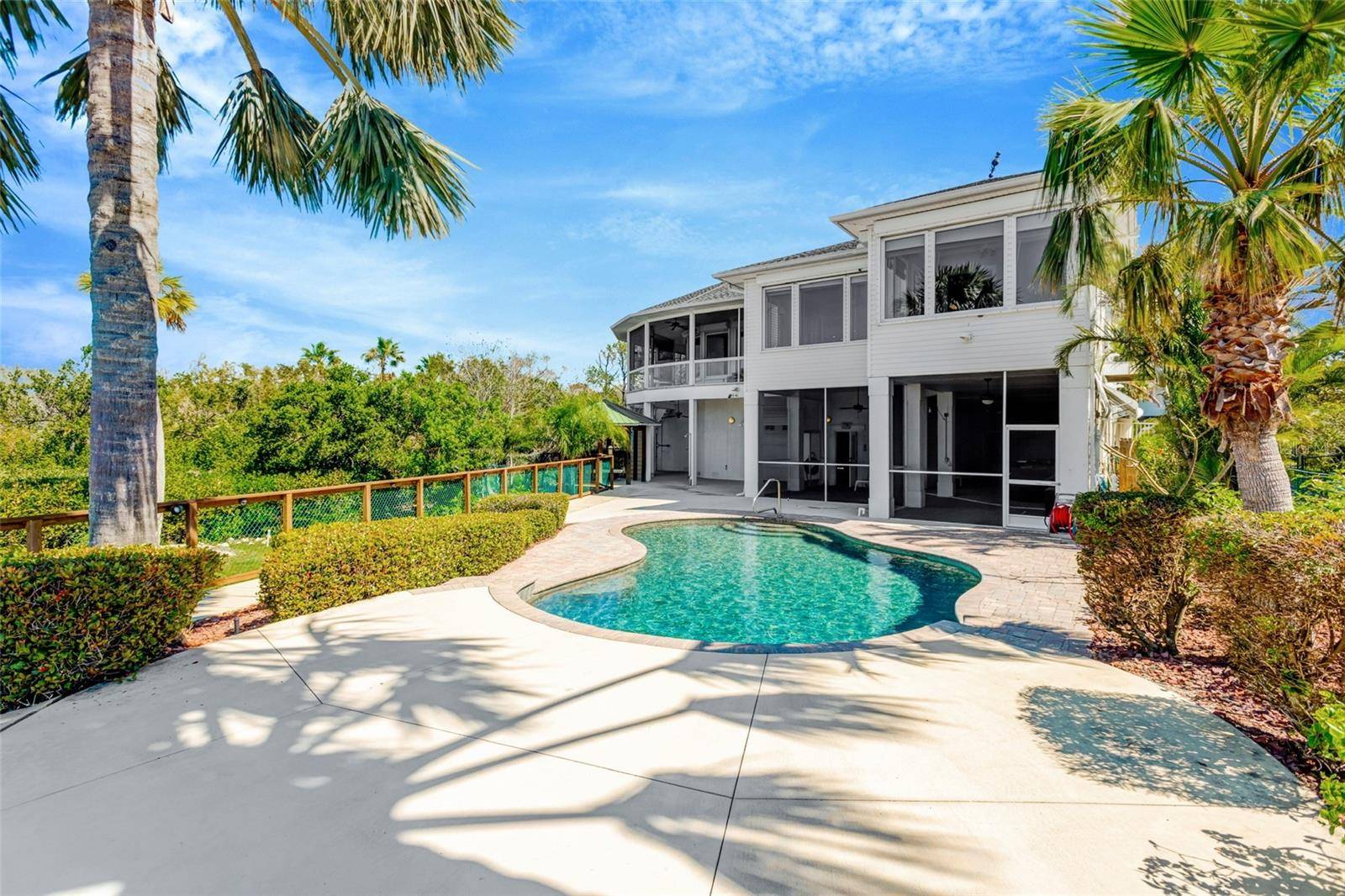 511 SEAVIEW DR, Tarpon Springs, FL 34689
