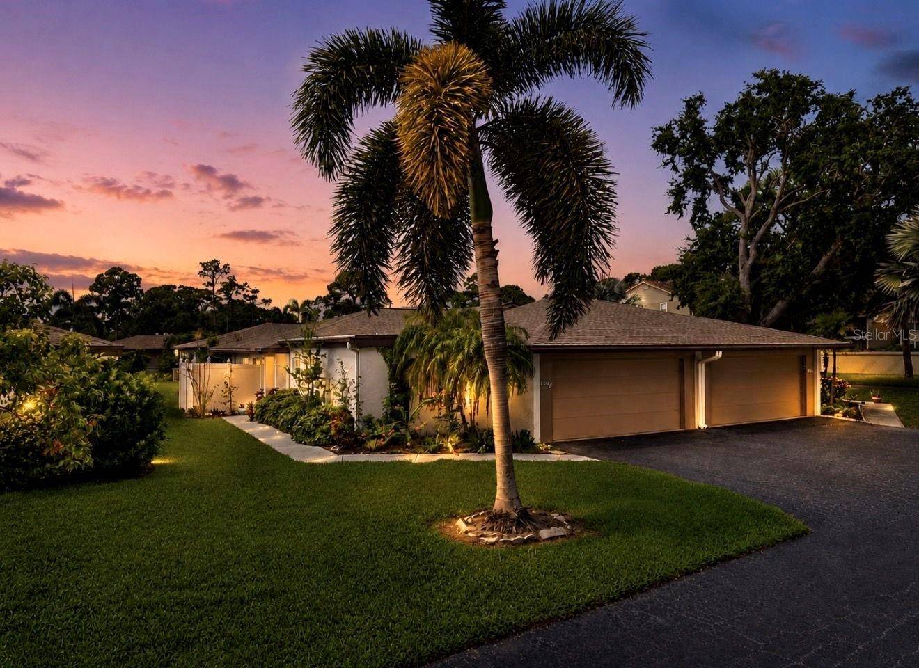 3506 AUBURN CT #230, Sarasota, FL 34231