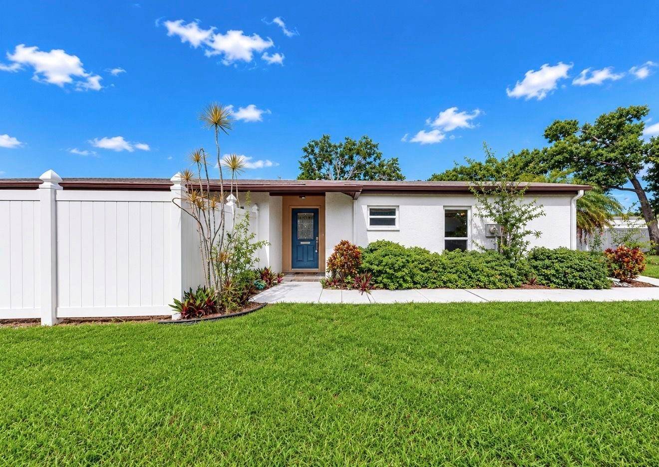 3506 AUBURN CT #230, Sarasota, FL 34231
