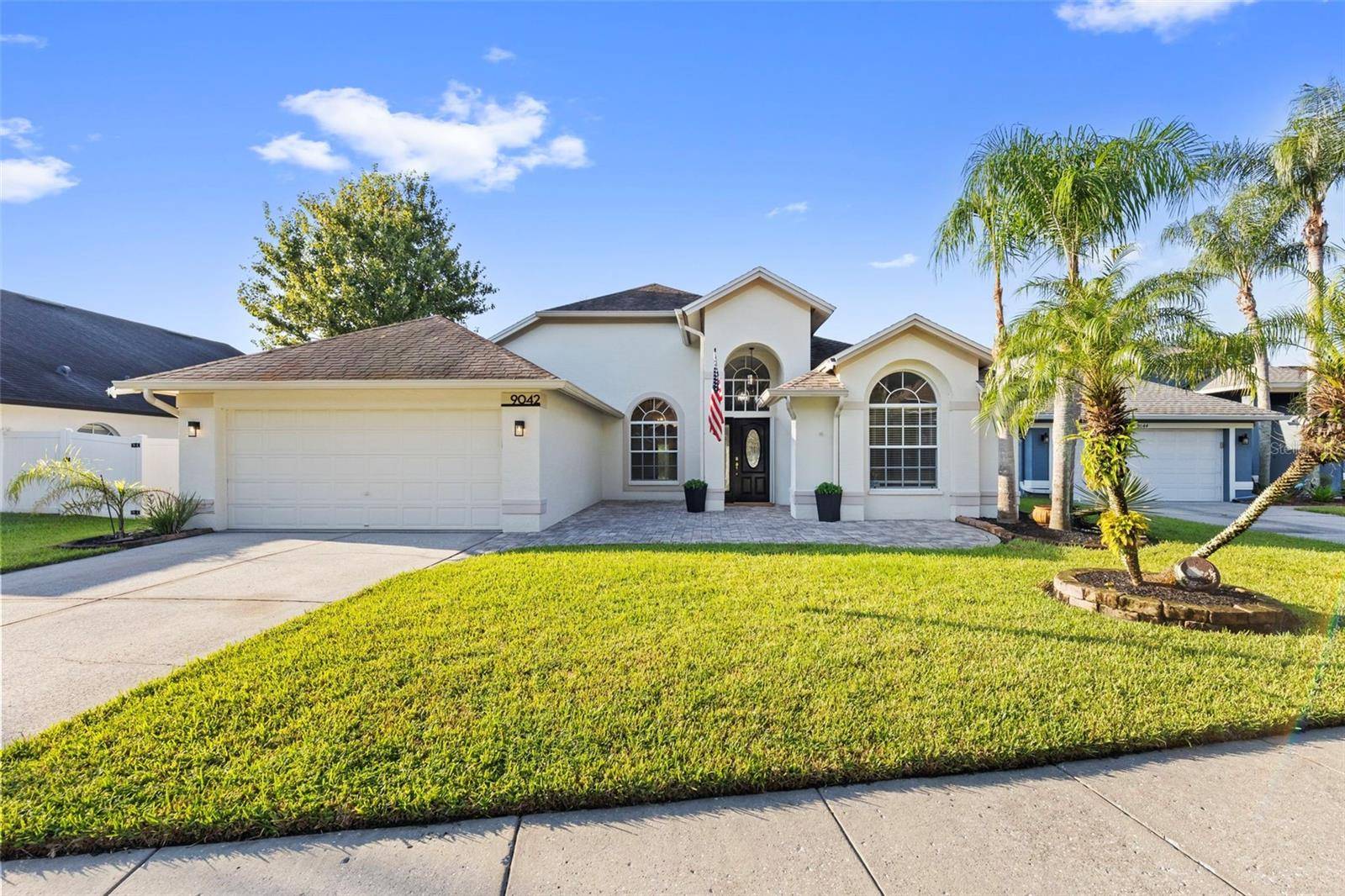 9042 BRELAND DR, Tampa, FL 33626