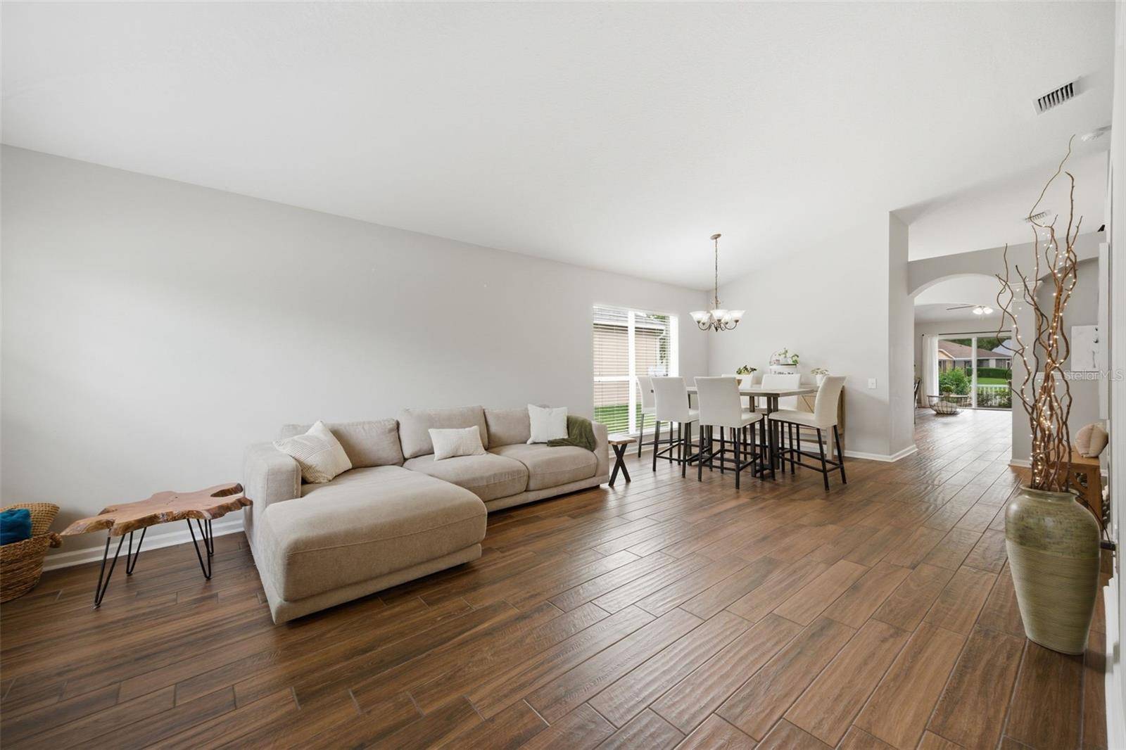 25114 LEXINGTON OAKS BLVD, Wesley Chapel, FL 33544