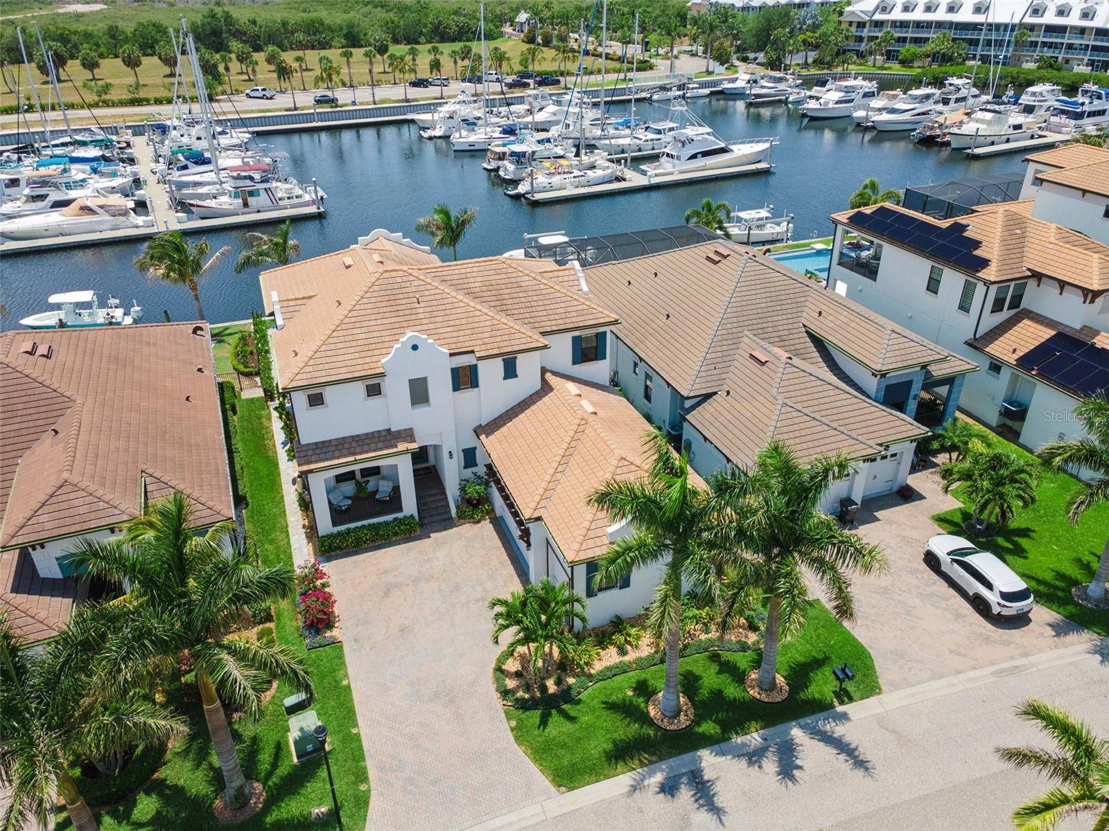 3028 CHRISTOPHERS WATCH LN, Ruskin, FL 33570