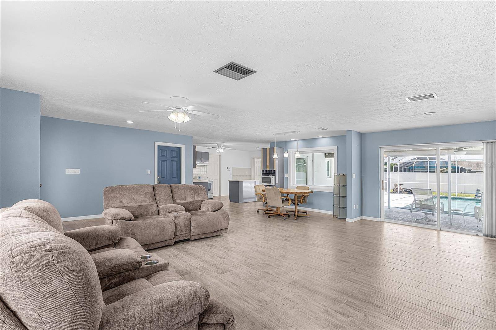 1320 SE 26TH TER, Cape Coral, FL 33904