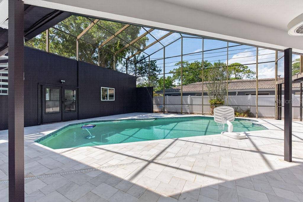 1461 87TH AVE N, St Petersburg, FL 33702