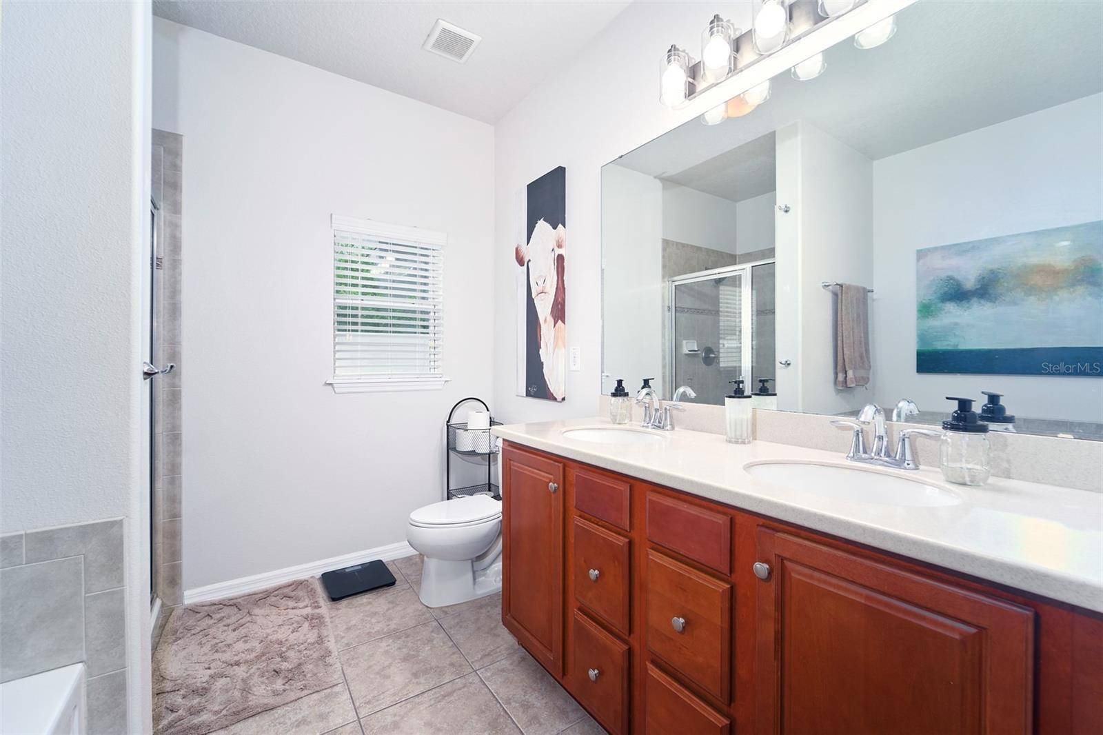 2802 WINGLEWOOD CIR, Lutz, FL 33558