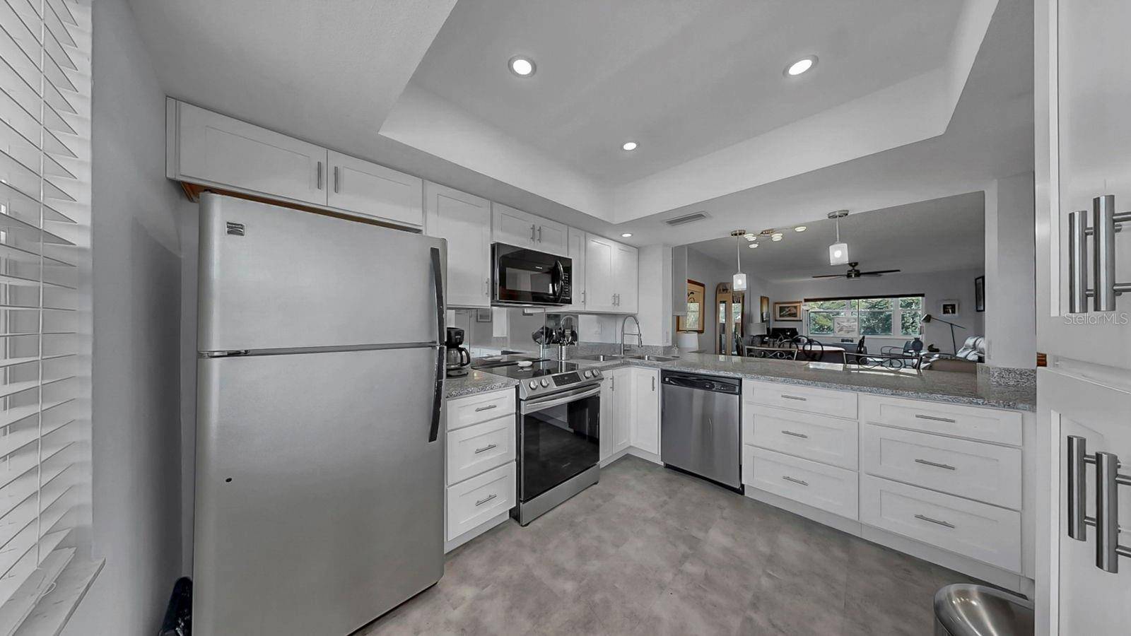 7321 CENTRAL AVE #307, St Petersburg, FL 33710