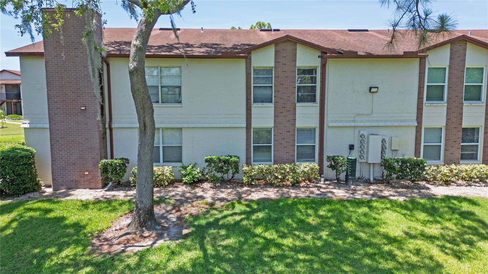 3455 COUNTRYSIDE BLVD #11, Clearwater, FL 33761
