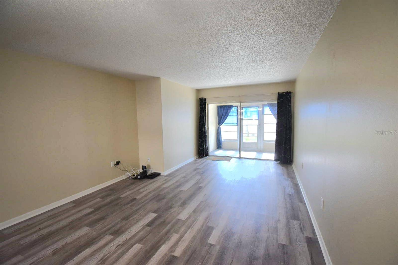 970 VIRGINIA ST #107, Dunedin, FL 34698