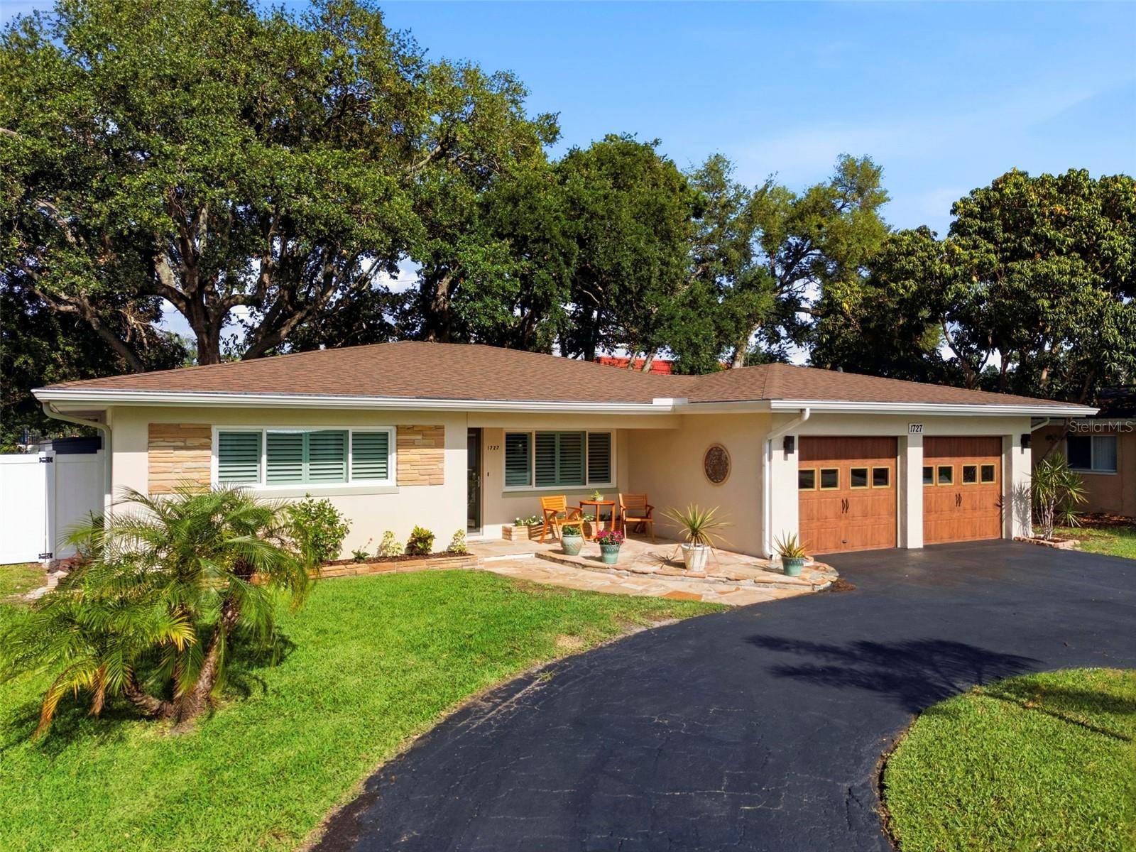 1727 CYPRESS AVE, Belleair, FL 33756