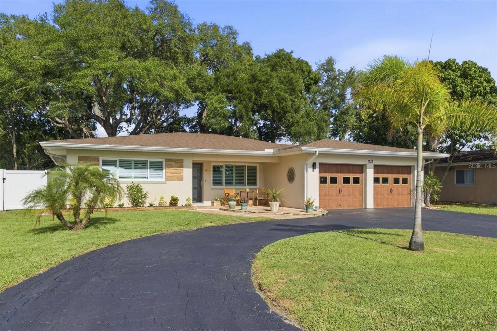 1727 CYPRESS AVE, Belleair, FL 33756
