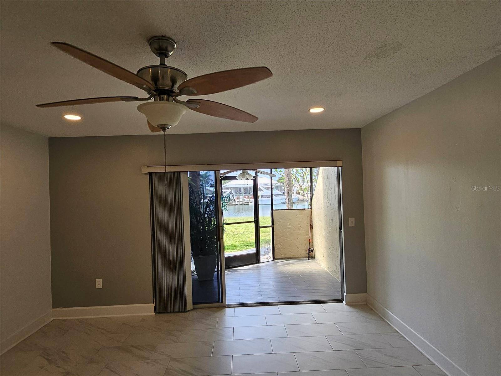 1028 APOLLO BEACH BLVD #19, Apollo Beach, FL 33572