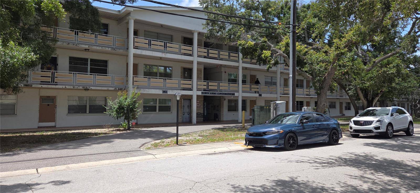911 WASHINGTON AVE #304, Largo, FL 33770