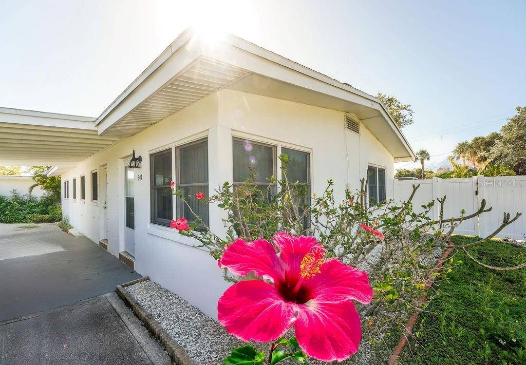301 41ST AVE, St Pete Beach, FL 33706