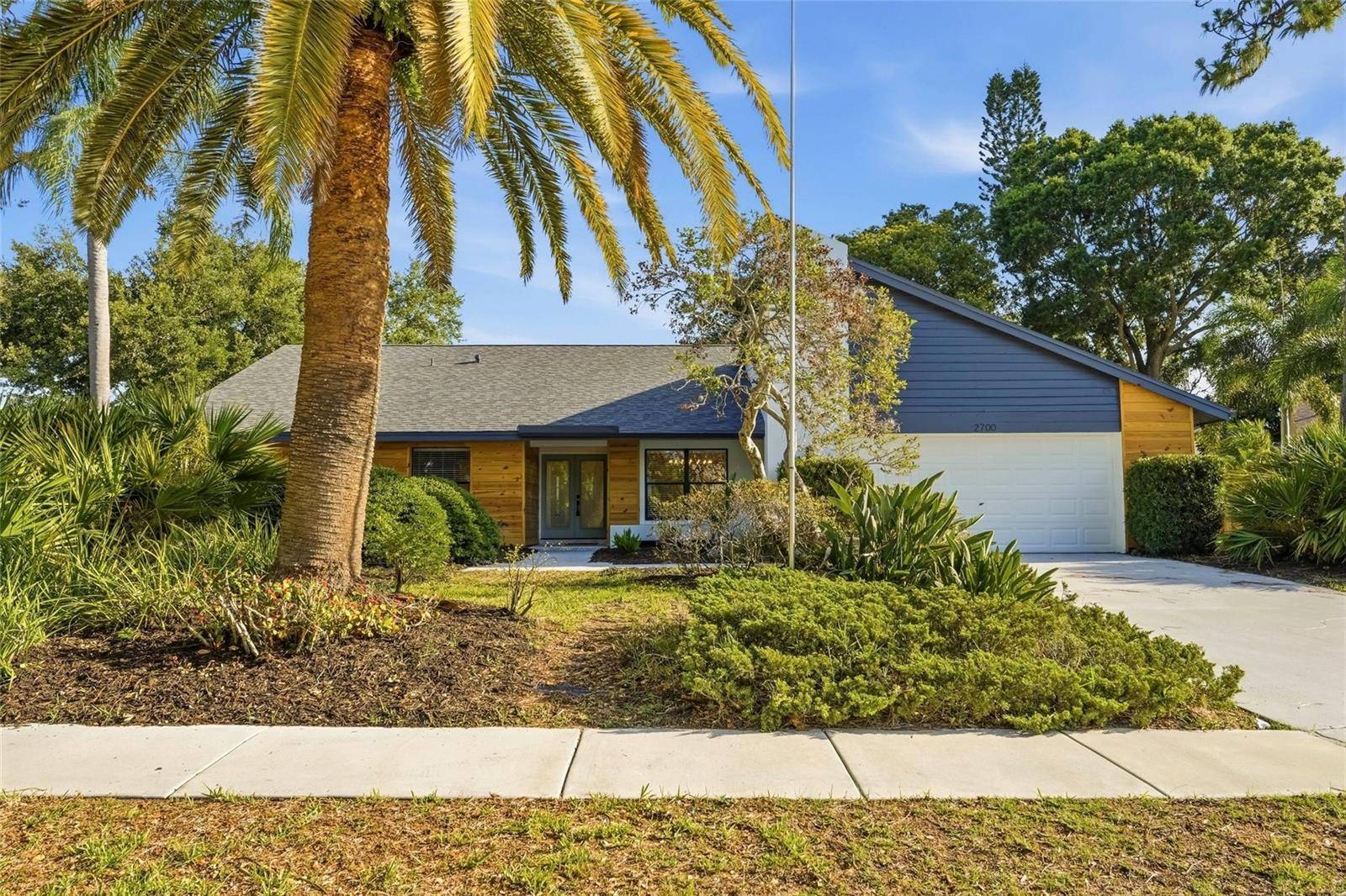 2700 SEDGEFIELD CT E, Clearwater, FL 33761