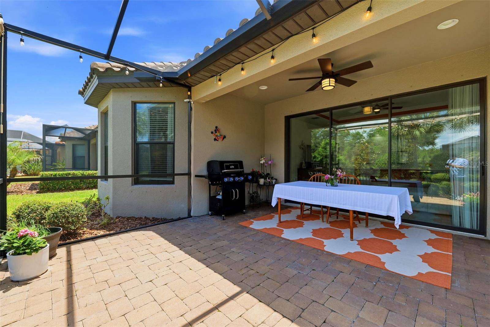 8412 ALBERATA VISTA DR, Tampa, FL 33647