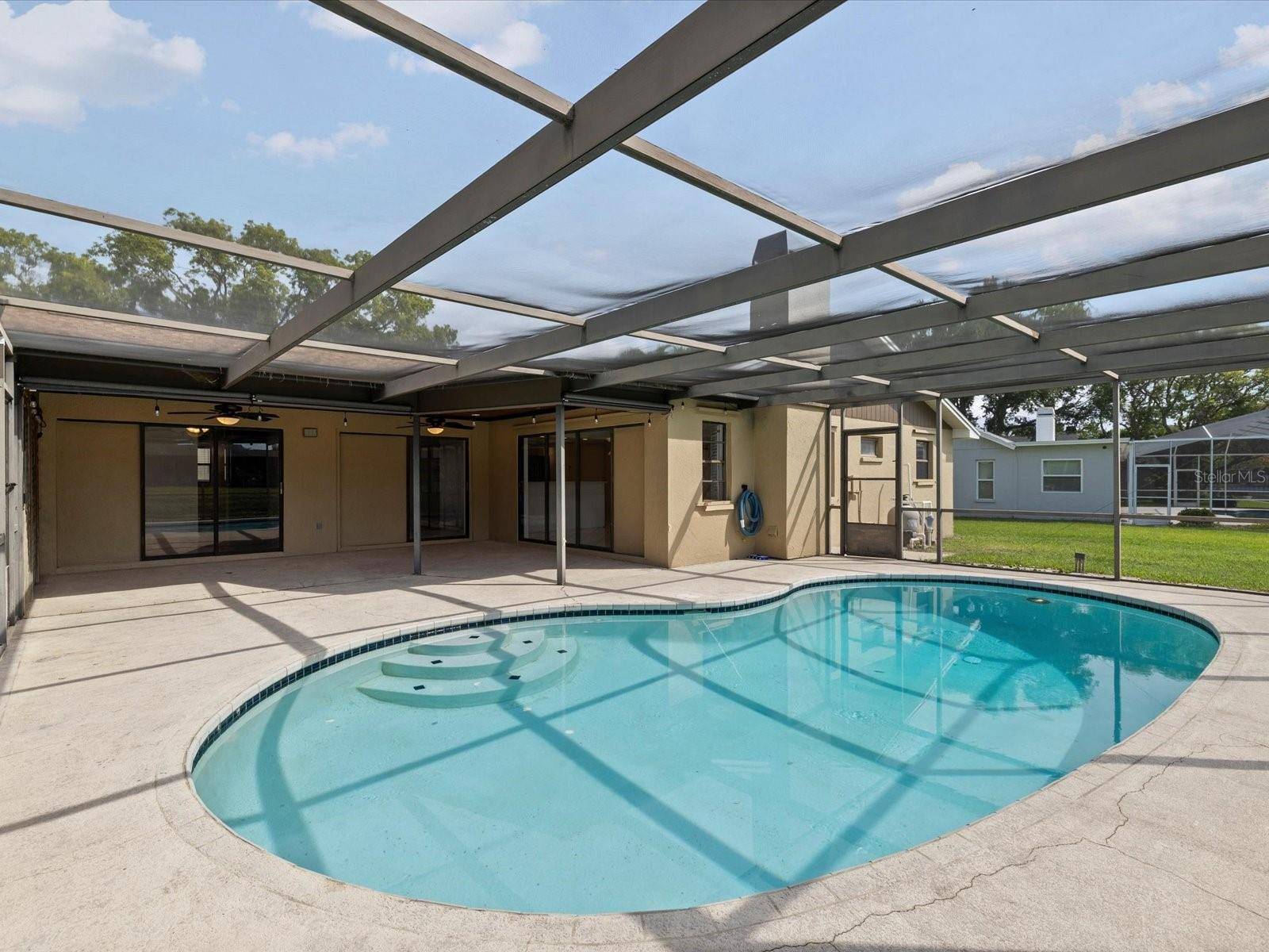 10843 HARBORSIDE DR, Largo, FL 33773