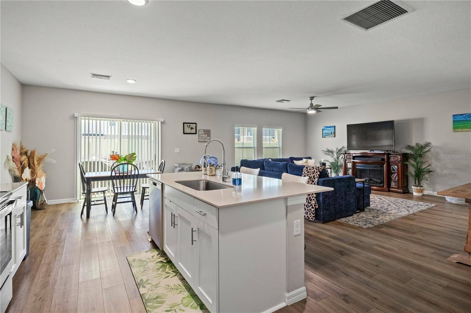 7580 FREESIA TRCE, Wesley Chapel, FL 33545