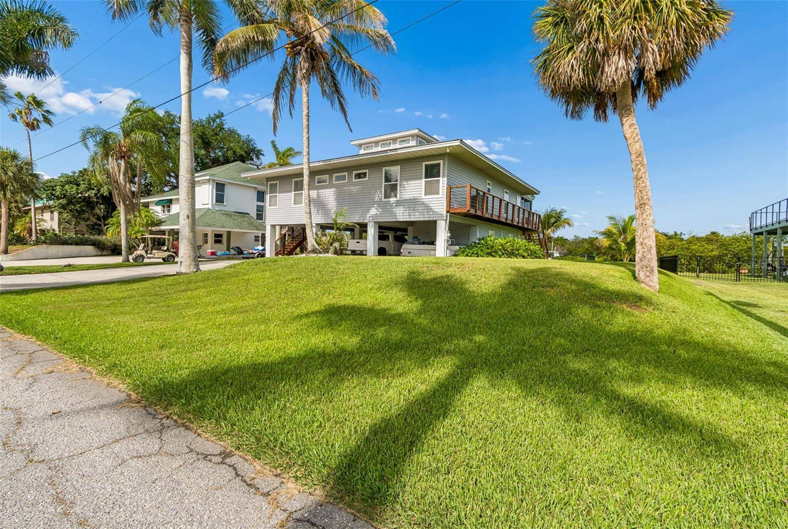 119 BURNS RD, Terra Ceia, FL 34250