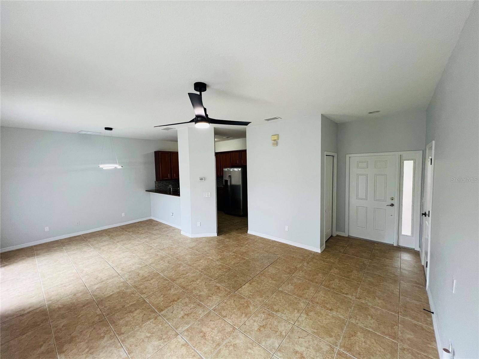 9096 IRON OAK AVE, Tampa, FL 33647