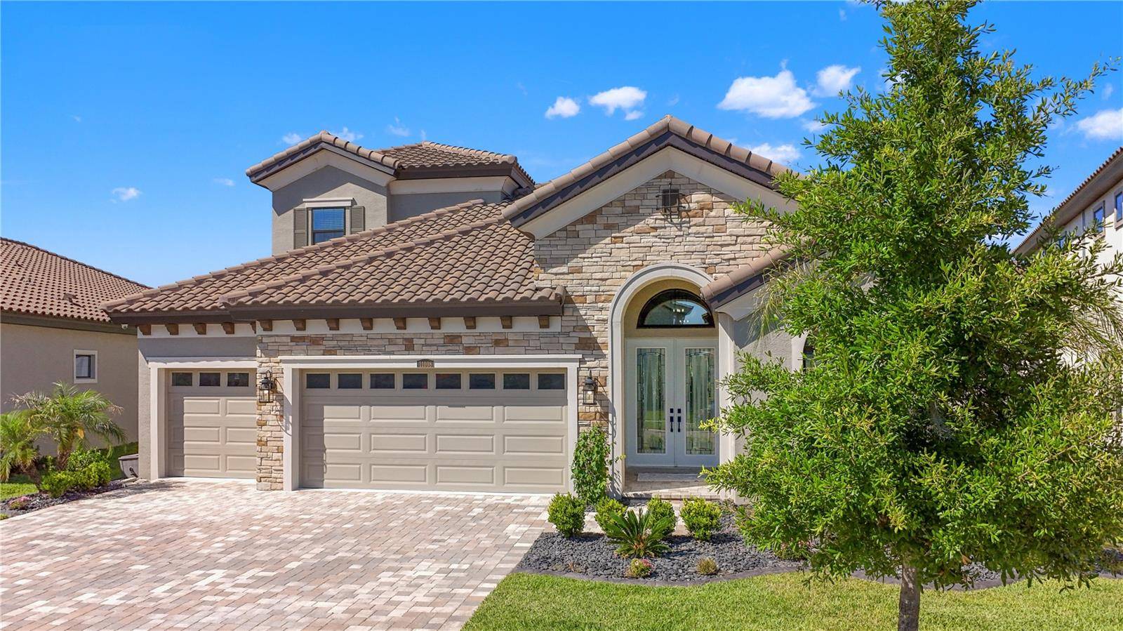 11008 RUSTIC TIMBER LOOP, San Antonio, FL 33576