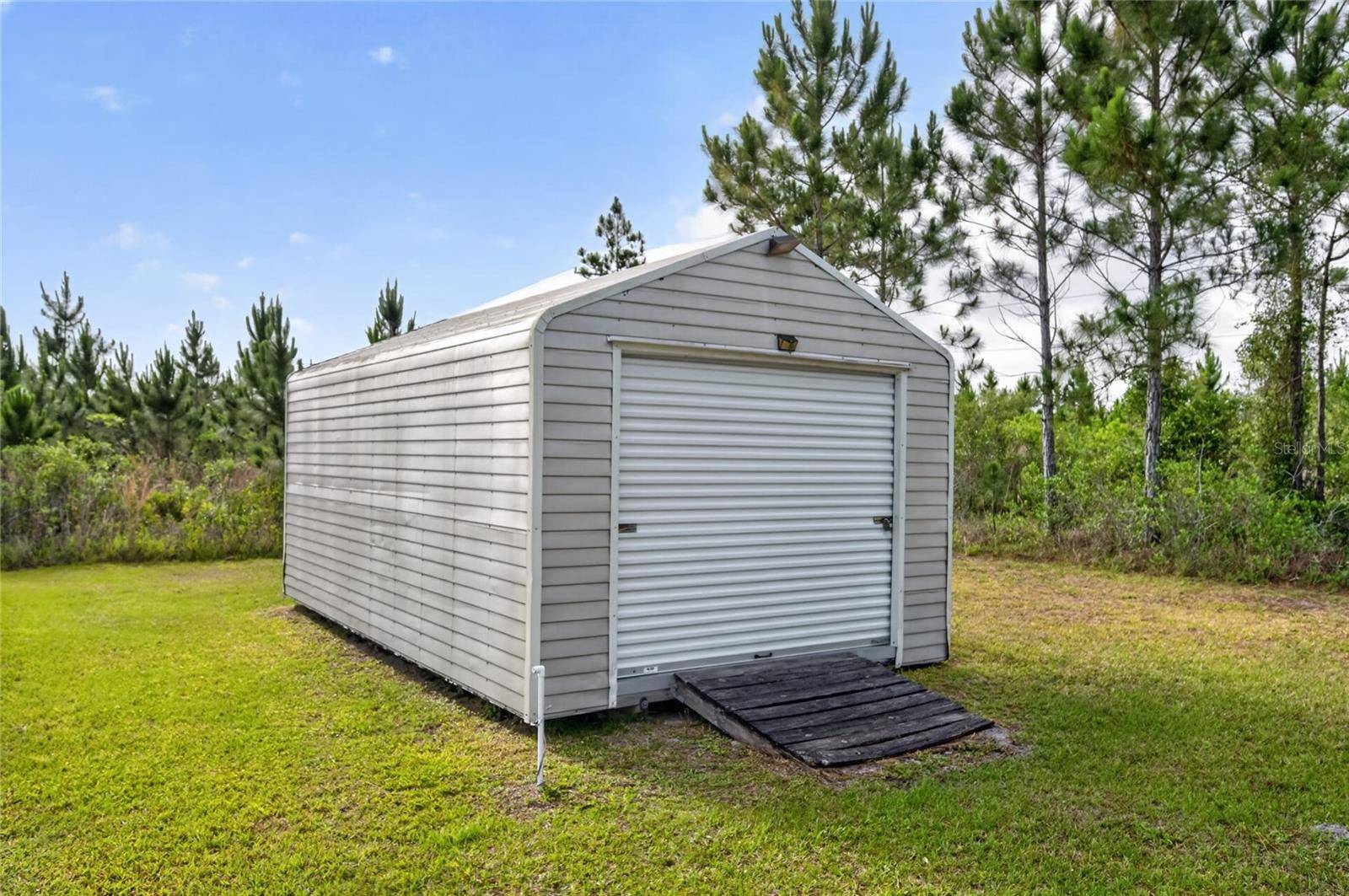 8433 LIMONIA DR, Indian Lake Estates, FL 33855