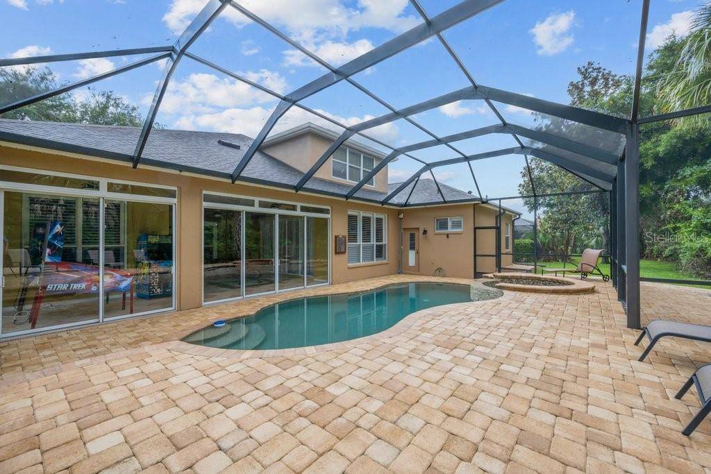6122 KESTRELPARK DR, Lithia, FL 33547