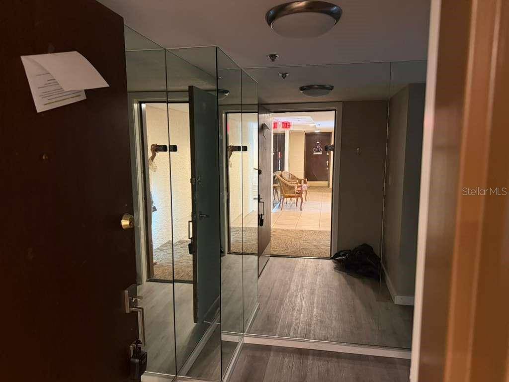 7432 SUNSHINE SKYWAY LN S #206, St Petersburg, FL 33711