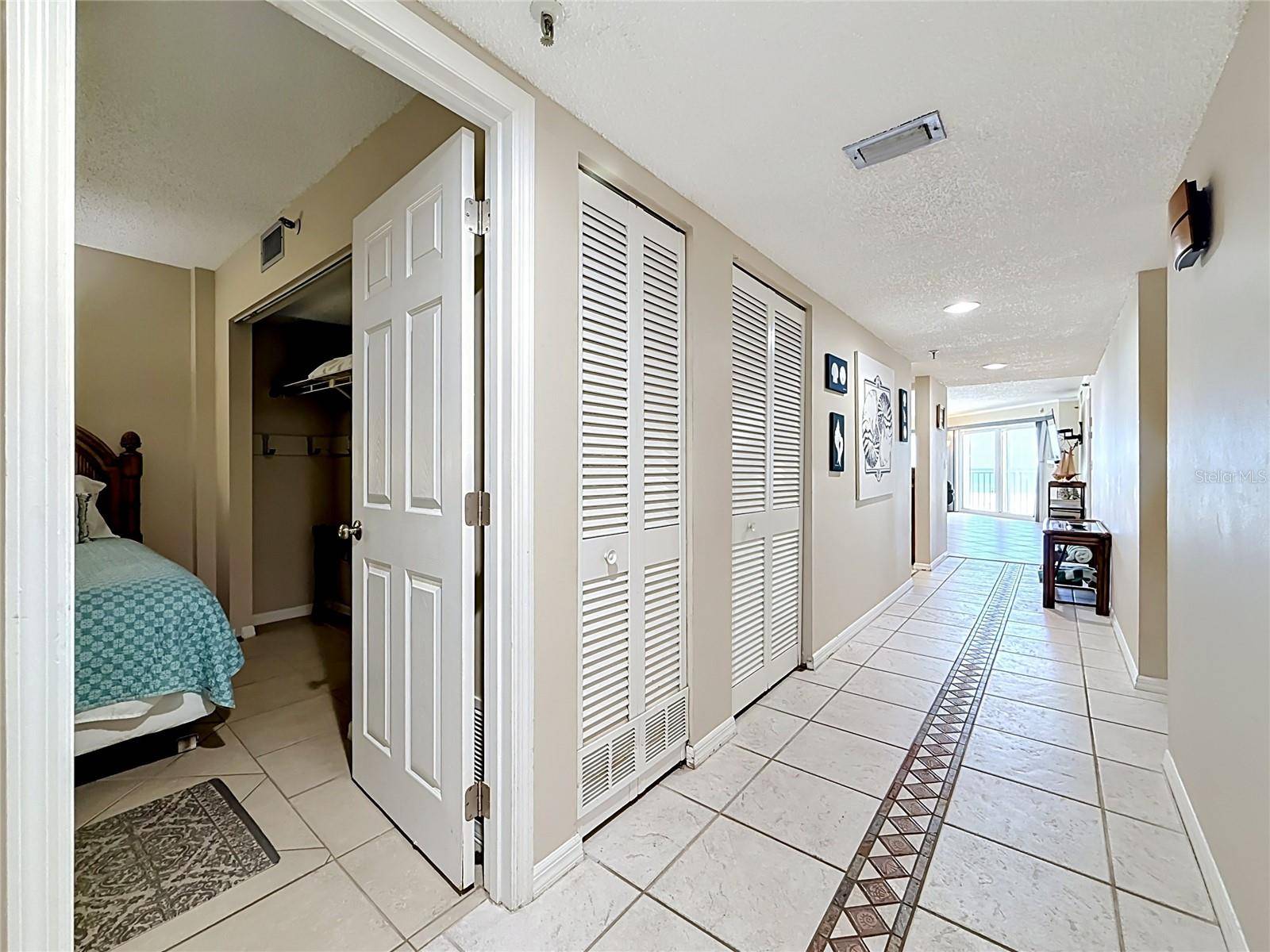 18400 GULF BLVD #1108, Indian Shores, FL 33785