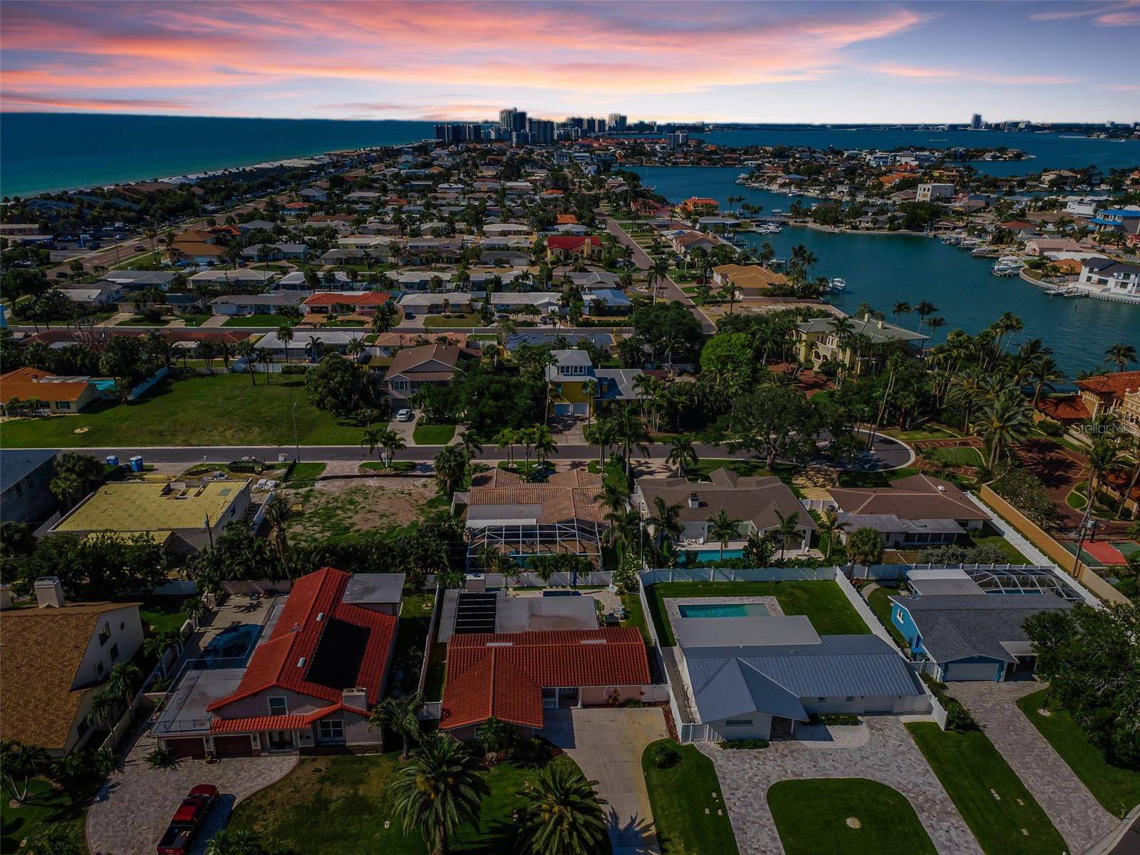 111 17TH ST, Belleair Beach, FL 33786