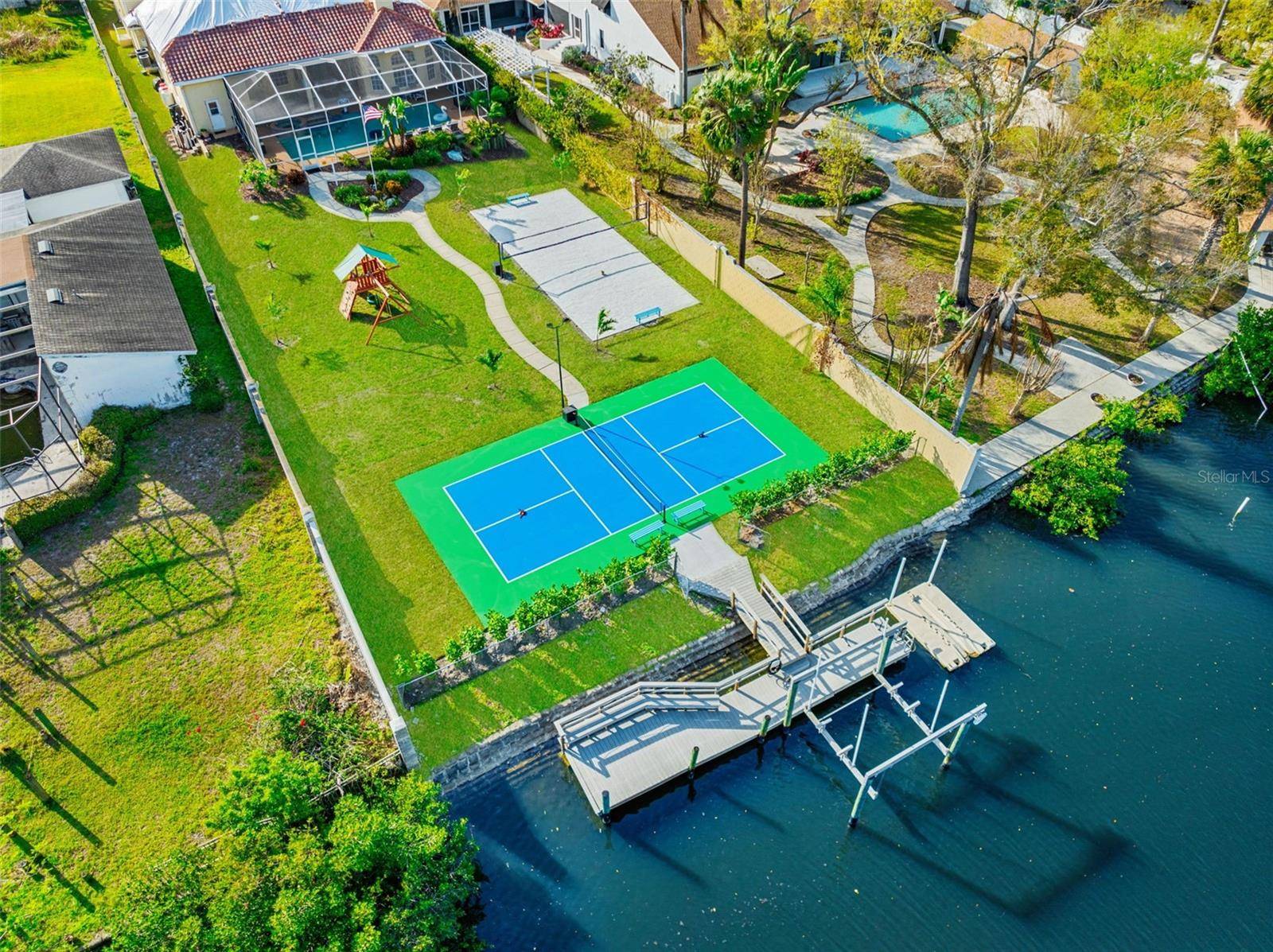 4915 TROYDALE RD, Tampa, FL 33615
