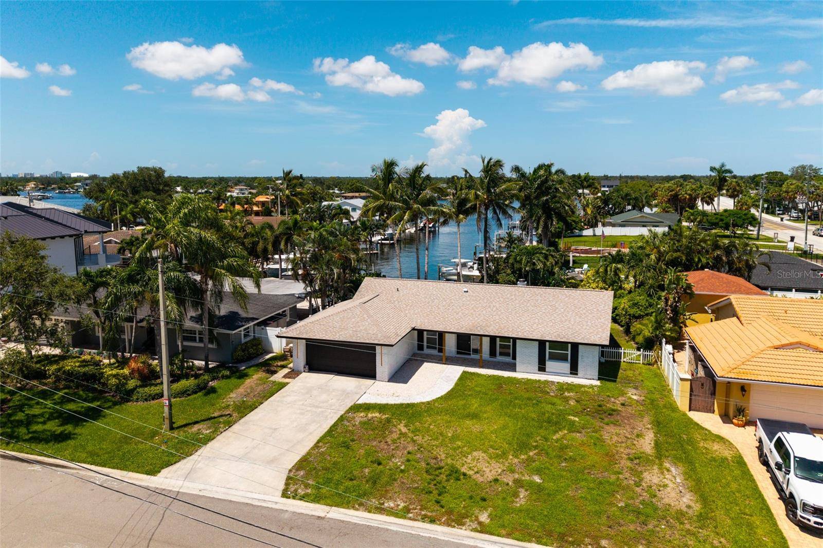 3960 13TH WAY NE, St Petersburg, FL 33703