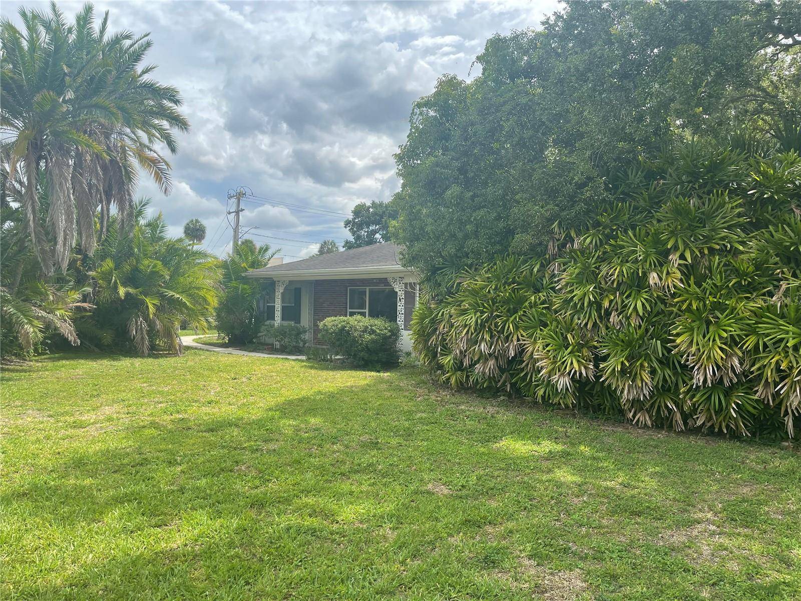 225 LAKE HOLLINGSWORTH DR, Lakeland, FL 33803