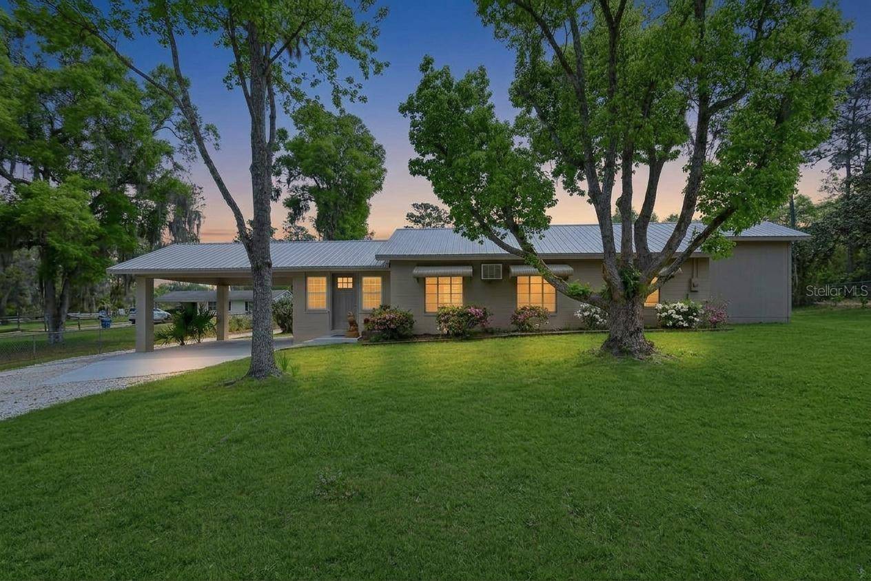 4611 GRAND AVE, De Leon Springs, FL 32130