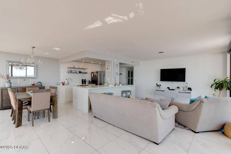 2828 N ATLANTIC AVE #302, Daytona Beach, FL 32118