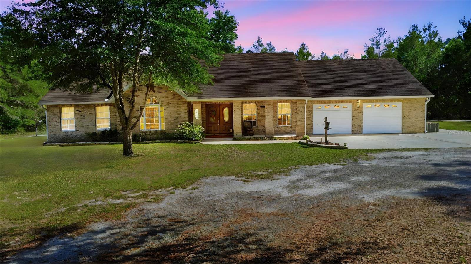 1640 RED DOG RD, De Leon Springs, FL 32130