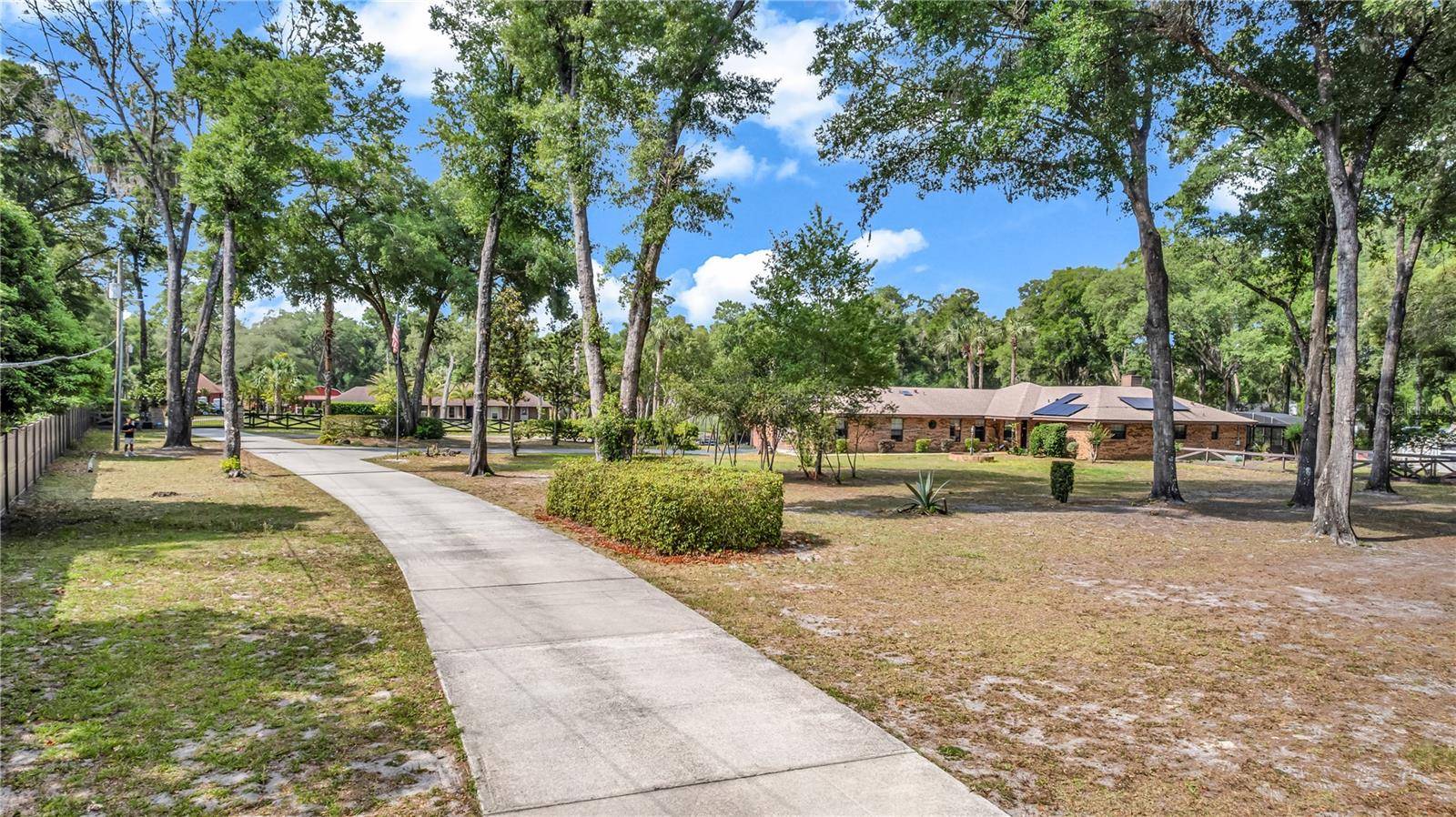 721 MCGREGOR RD, Deland, FL 32720