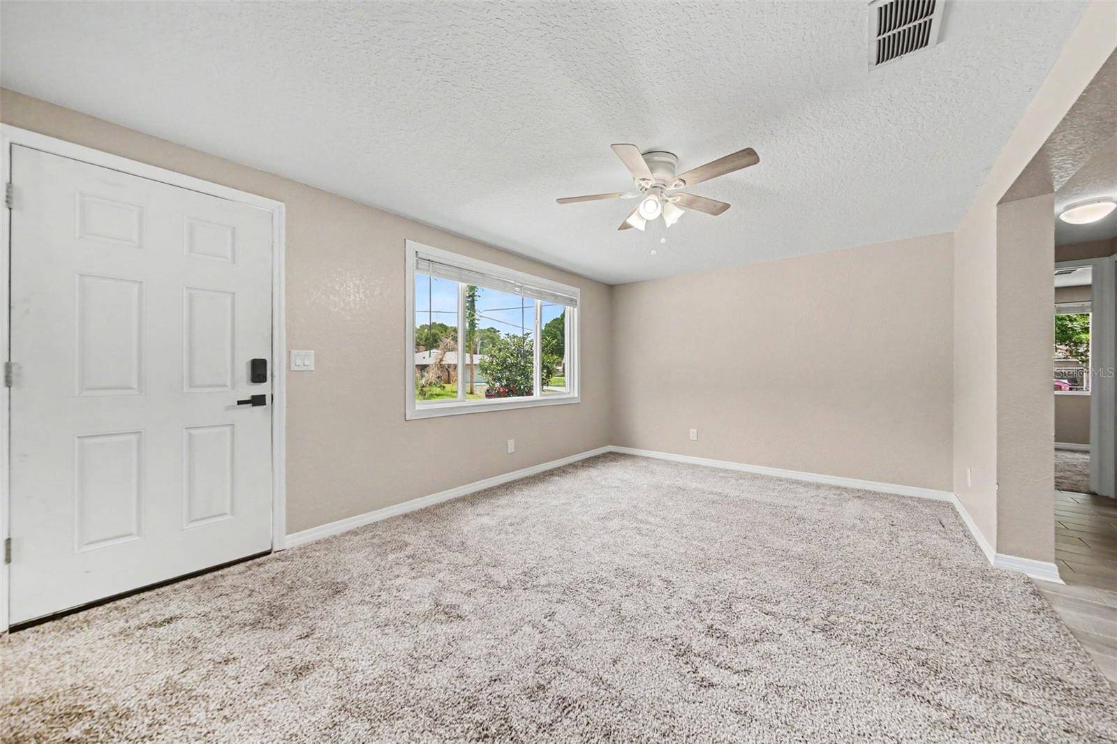 701 E WOODLAND ST, Bunnell, FL 32110