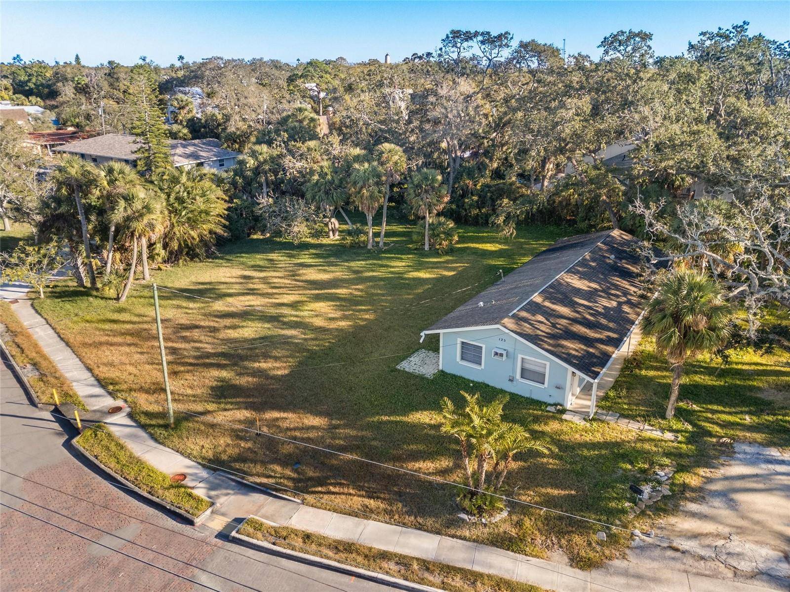 404 CANAL ST, Tarpon Springs, FL 34689