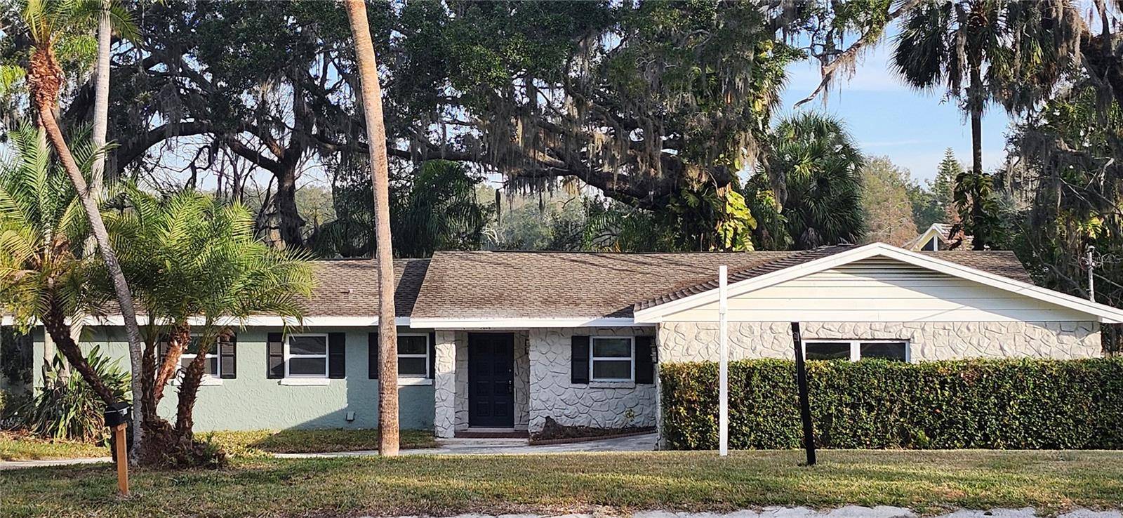 3606 RIVER GROVE DR, Tampa, FL 33610