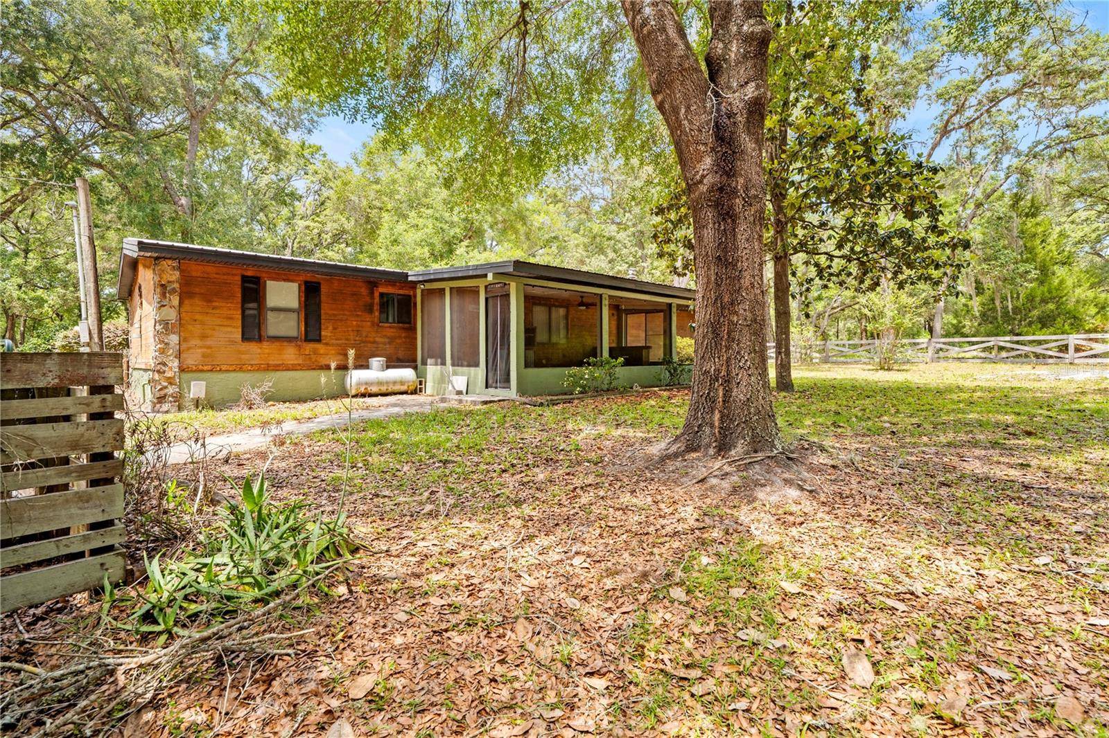 27137 LAMBETH RD, Brooksville, FL 34602