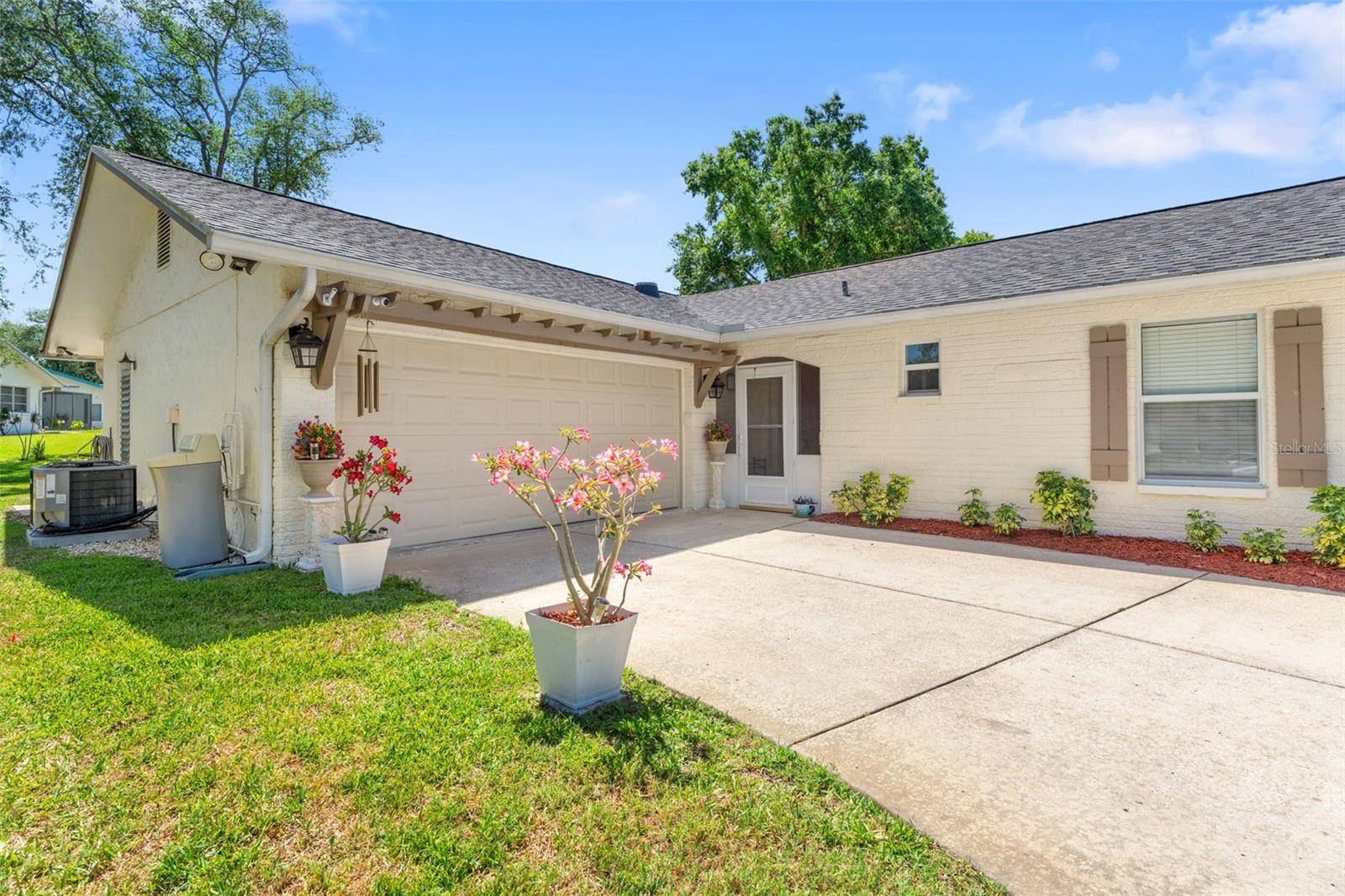 10520 SPRINGWOOD DR, Port Richey, FL 34668