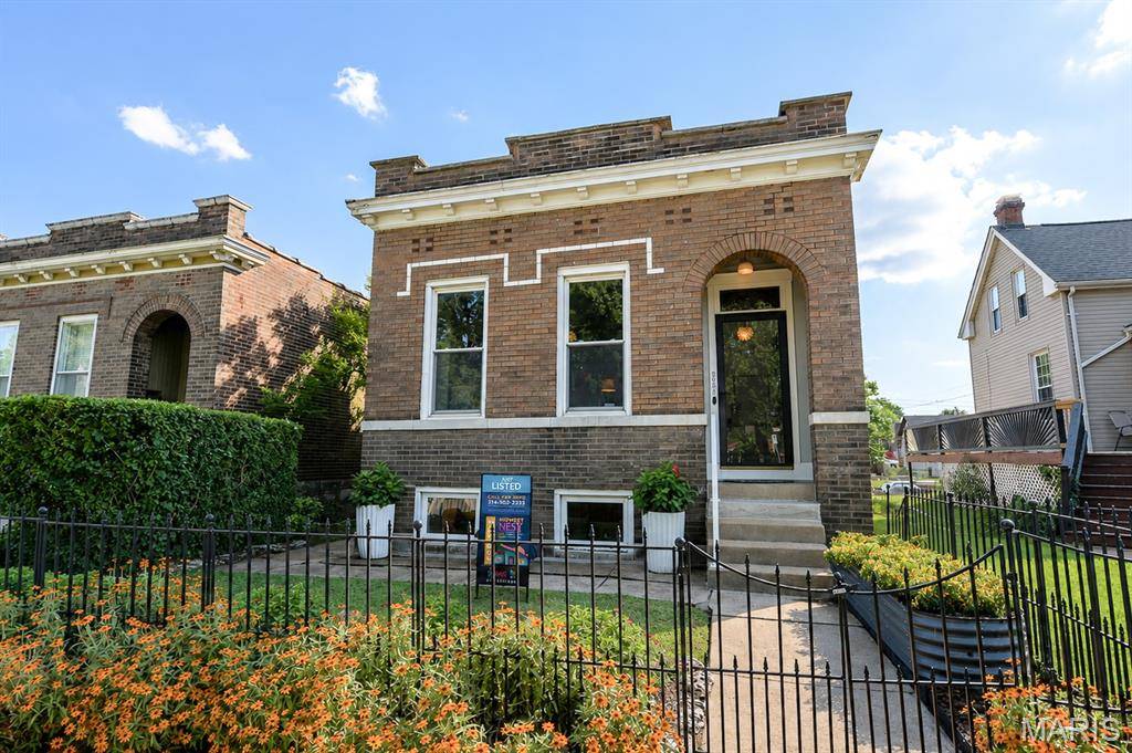 3658 French AVE, St Louis, MO 63116