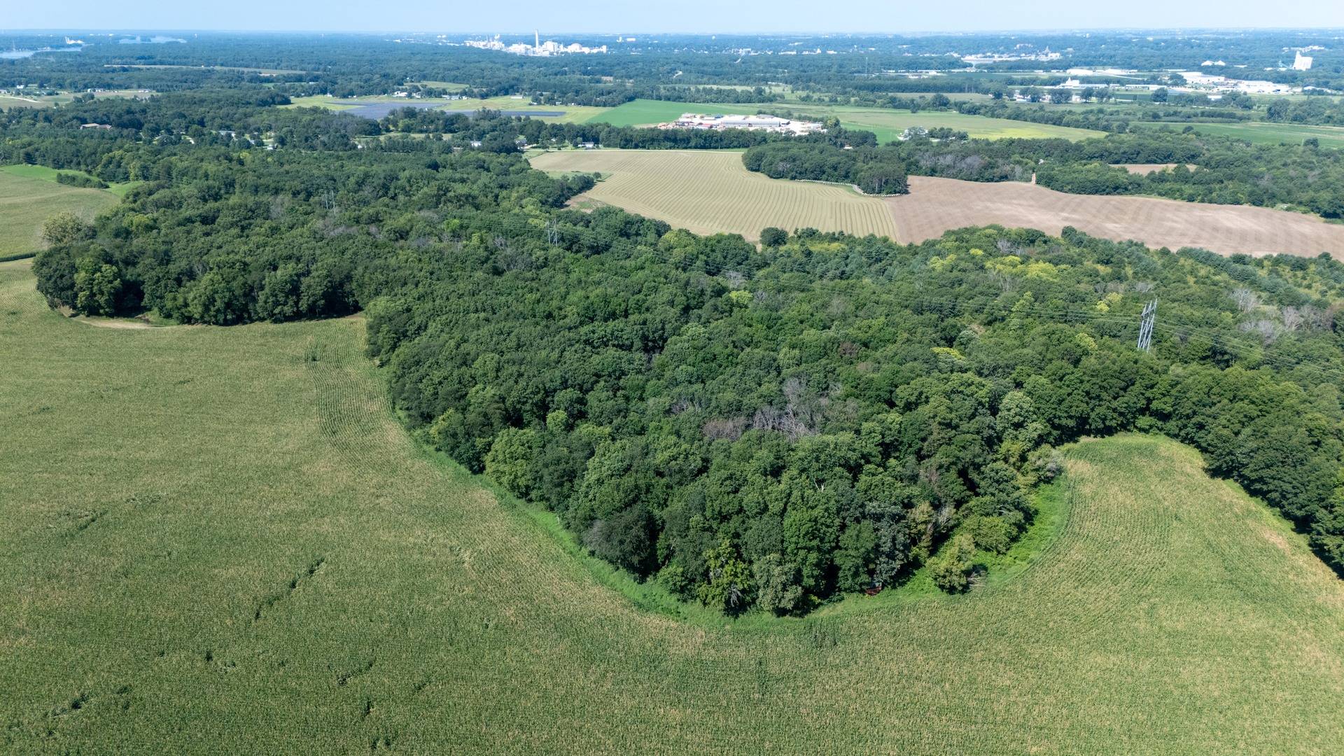 0 Holly RD, Fulton, IL 61252