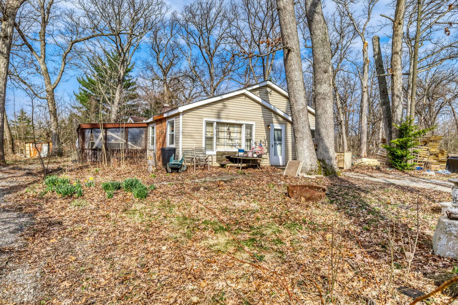 1705 Norfolk AVE, Crete, IL 60417