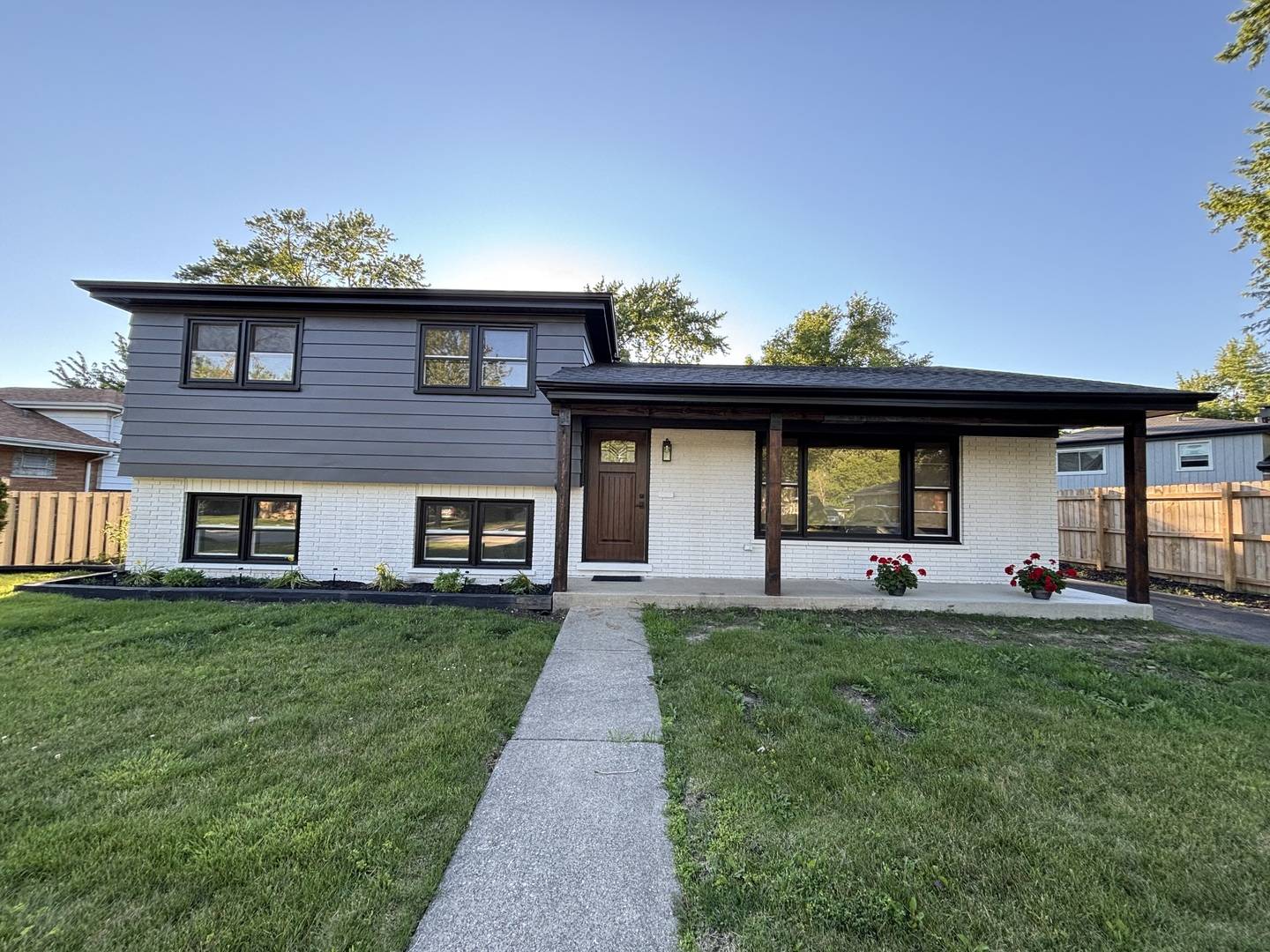 15848 Wabash AVE, South Holland, IL 60473