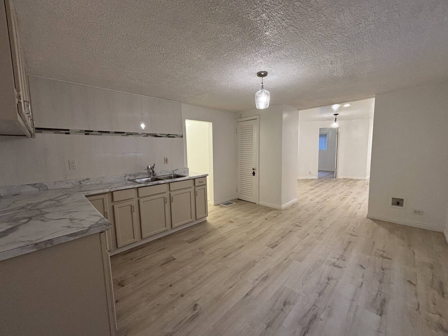 15729 Vincennes RD, Harvey, IL 60426