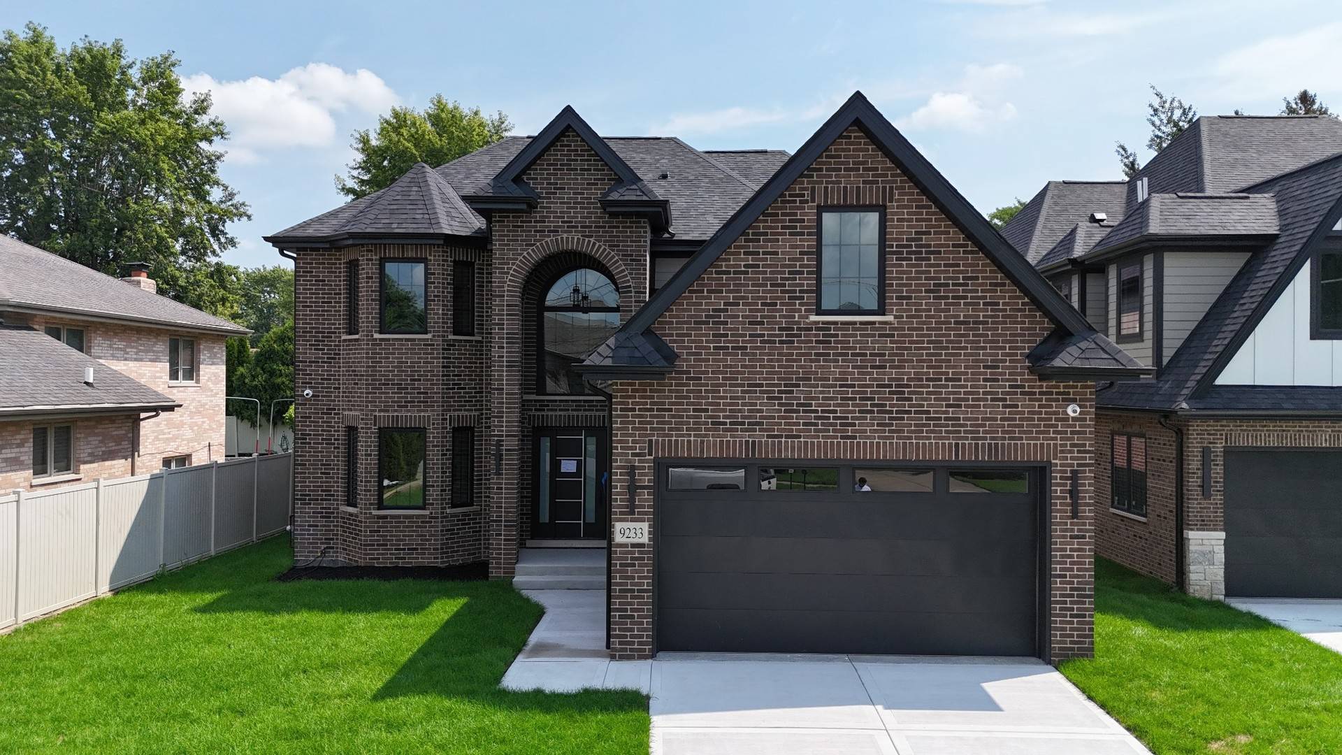 9235 Crescent CT, Oak Lawn, IL 60453