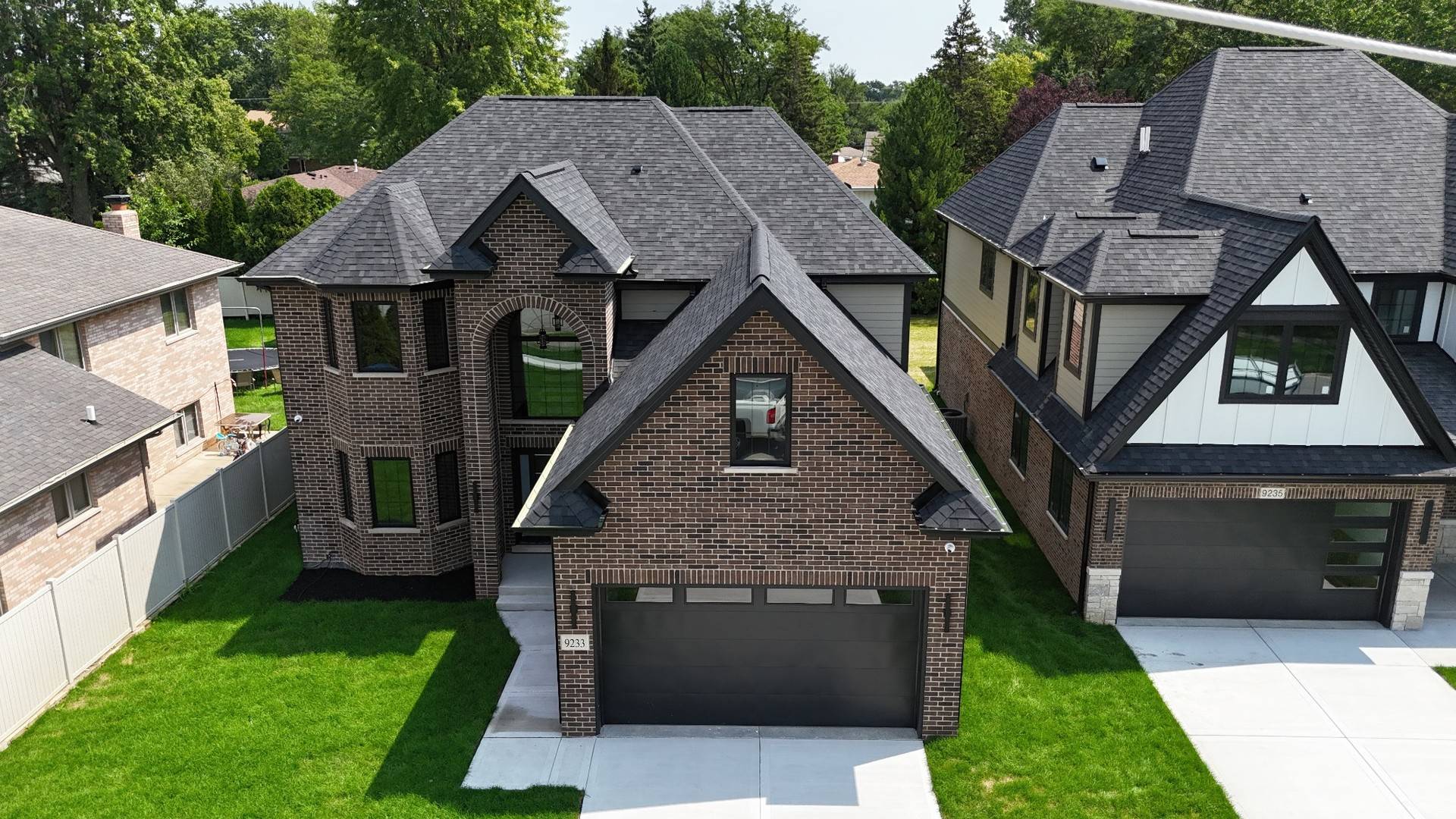 9235 Crescent CT, Oak Lawn, IL 60453