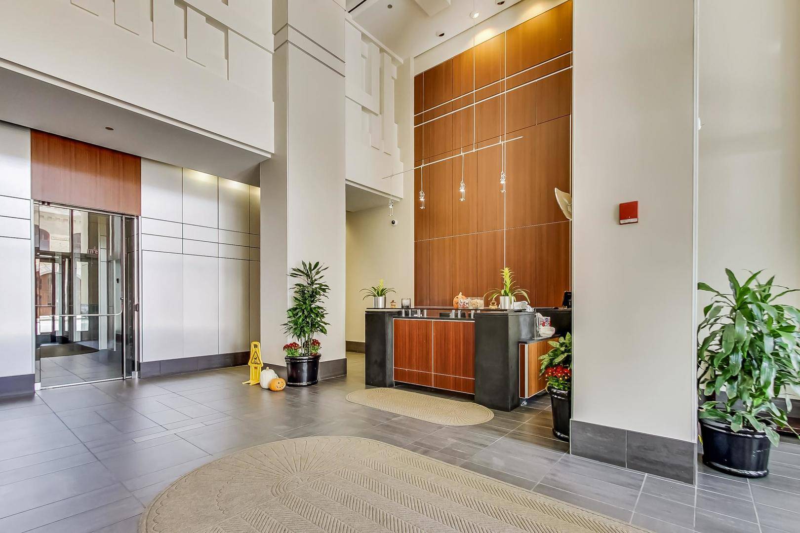 1400 S Michigan AVE #1806, Chicago, IL 60605