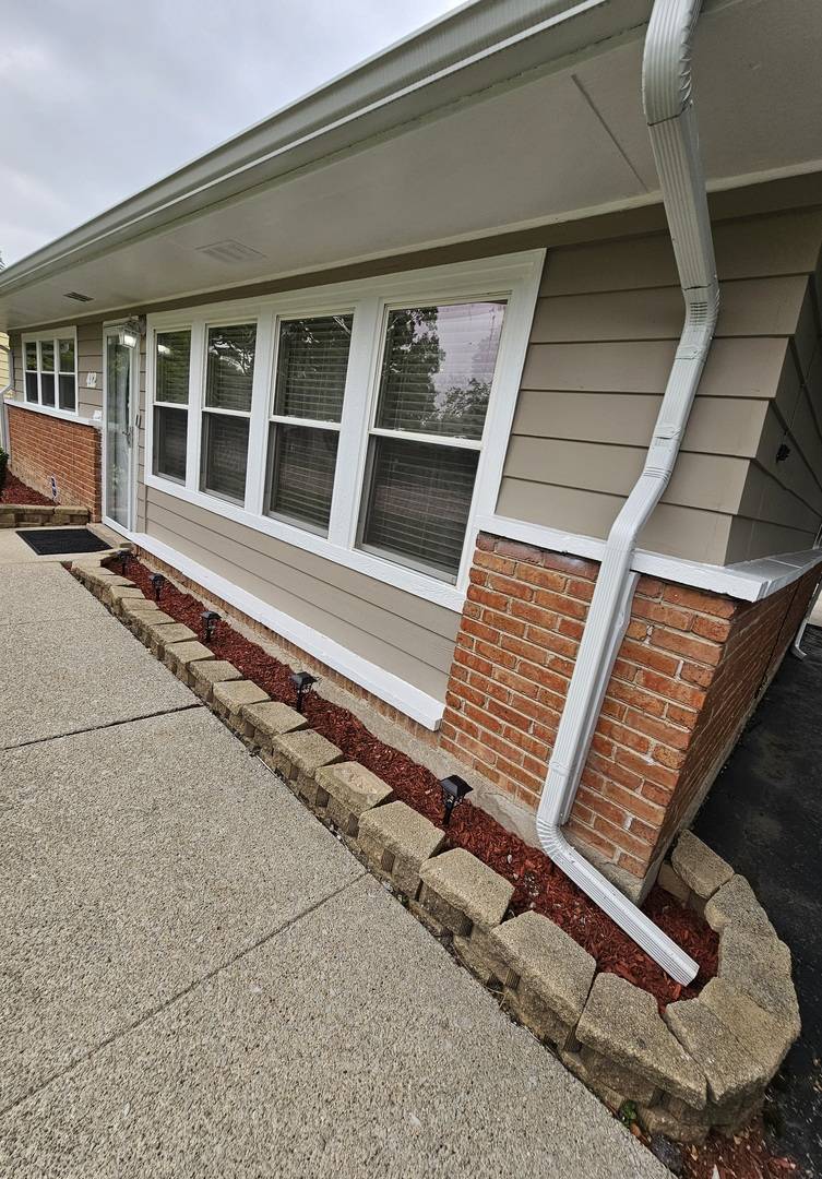 412 Suwanee ST, Park Forest, IL 60466